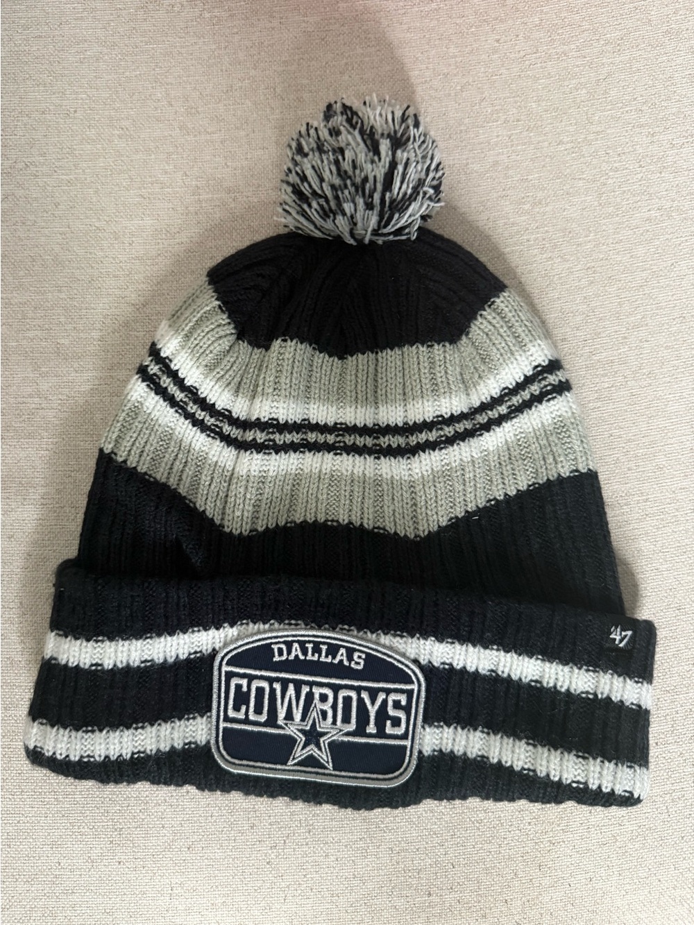 Dallas Cowboys ’47 Brand Pom Beanie Knit Winter Hat – Navy/White